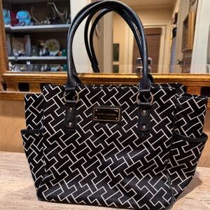 EUC Tommy Hilfiger TH Geometric Black and White Tote